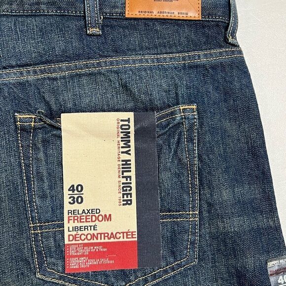 Tommy Hilfiger | NWT Relaxed Freedom Darker Jeans - Picture 5 of 5